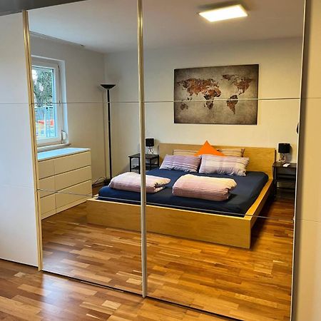Gemuetliche 3 Zimmer Wohnung Mit Grosszuegiger Terrasse Im Gruenen Reutlingen Ngoại thất bức ảnh