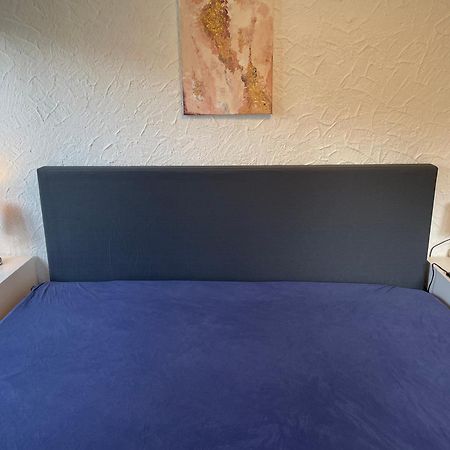 Gemuetliche 3 Zimmer Wohnung Mit Grosszuegiger Terrasse Im Gruenen Reutlingen Ngoại thất bức ảnh