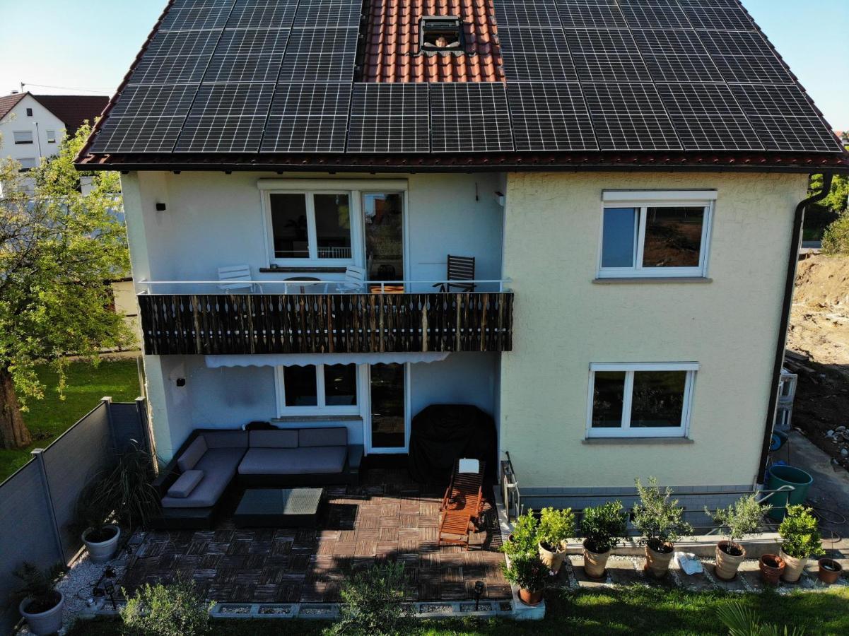 Gemuetliche 3 Zimmer Wohnung Mit Grosszuegiger Terrasse Im Gruenen Reutlingen Ngoại thất bức ảnh
